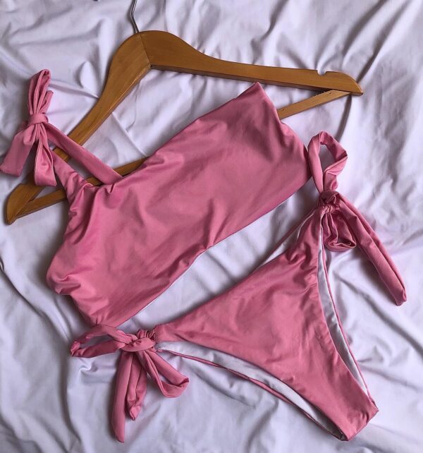 Traje de baño rosado