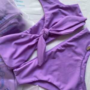 Traje de baño lila